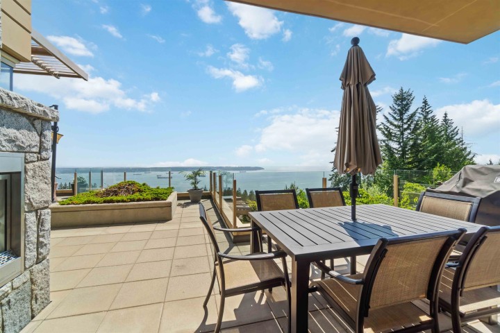 Photo 13 at 304 - 2535 Garden Court, Whitby Estates, West Vancouver