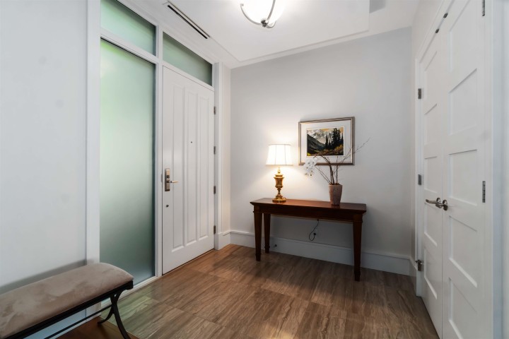 Photo 7 at 304 - 2535 Garden Court, Whitby Estates, West Vancouver