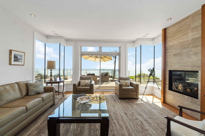 Photo 1 at 304 - 2535 Garden Court, Whitby Estates, West Vancouver