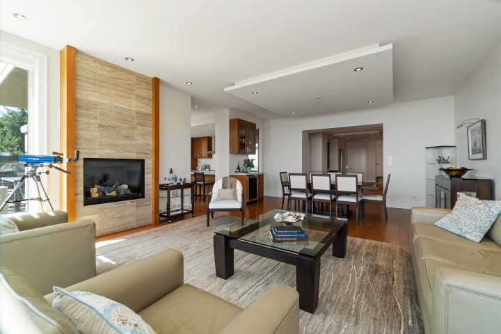 Photo 9 at 304 - 2535 Garden Court, Whitby Estates, West Vancouver