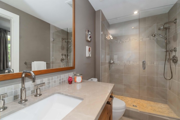 Photo 24 at 304 - 2535 Garden Court, Whitby Estates, West Vancouver