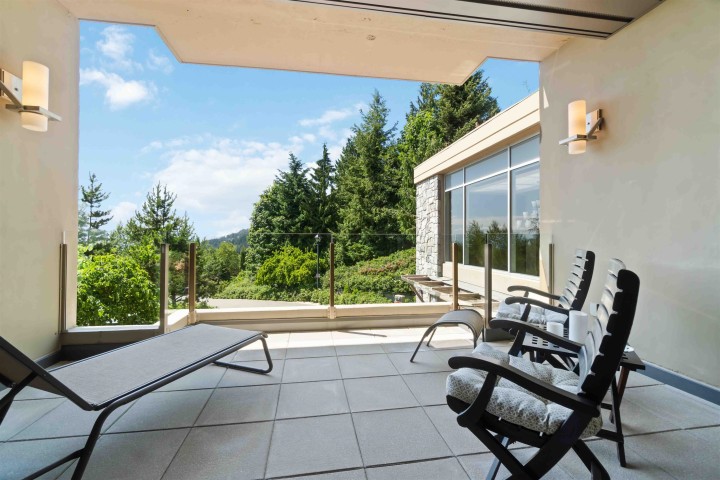 Photo 21 at 304 - 2535 Garden Court, Whitby Estates, West Vancouver