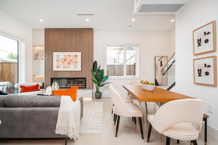 Photo 3 at 2 - 2460 Adanac Street, Renfrew VE, Vancouver East