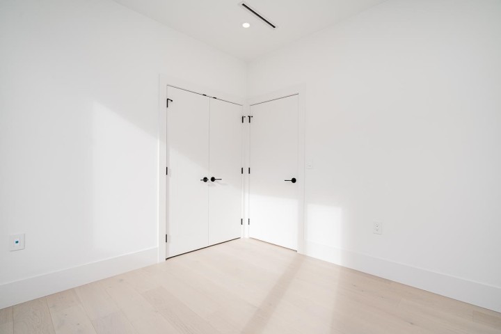 Photo 18 at 2 - 2460 Adanac Street, Renfrew VE, Vancouver East