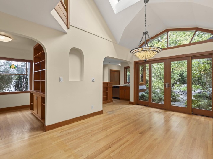 Photo 9 at 4055 W 35th Avenue, Dunbar, Vancouver West