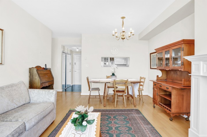 Photo 10 at 403 - 2580 Tolmie Street, Point Grey, Vancouver West