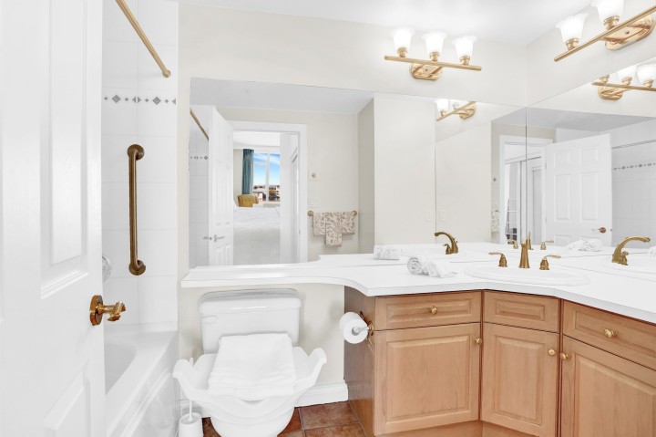 Photo 19 at 403 - 2580 Tolmie Street, Point Grey, Vancouver West