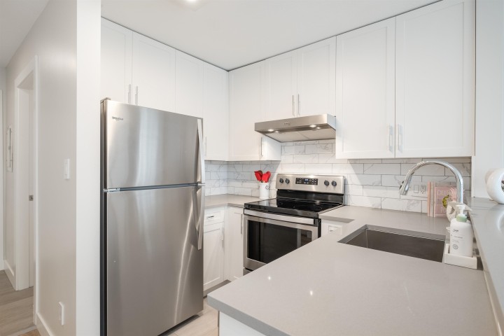 Photo 6 at 1103 - 1295 Richards Street, Downtown VW, Vancouver West