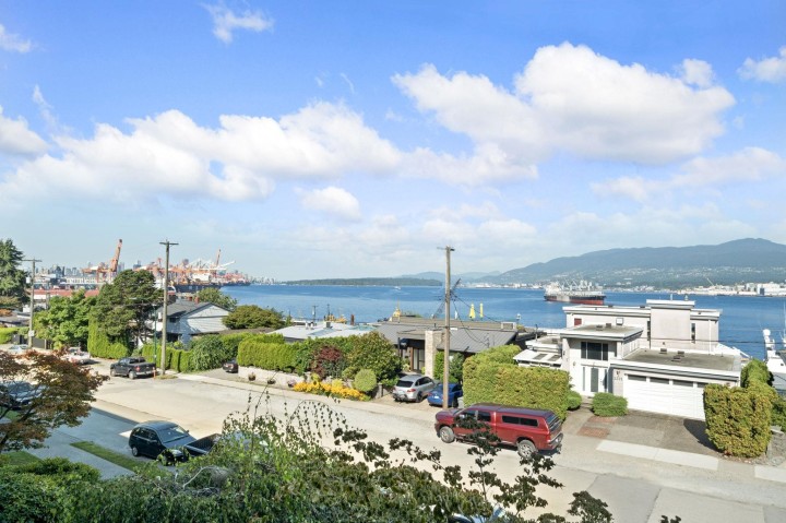 Photo 1 at 302 - 2366 Wall Street, Hastings, Vancouver East