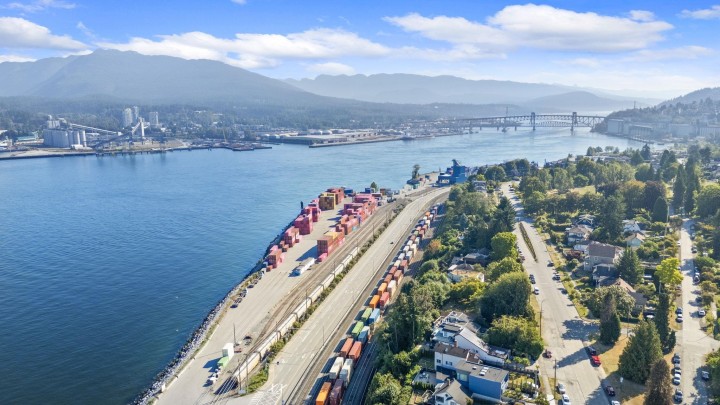 Photo 31 at 302 - 2366 Wall Street, Hastings, Vancouver East