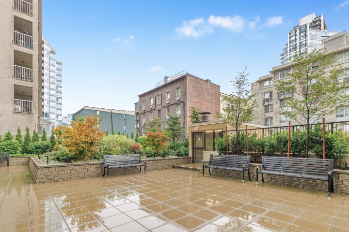 Photo 16 at 1506 - 789 Drake Street, Downtown VW, Vancouver West