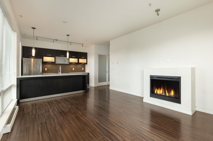 Photo 2 at 218 - 3333 Main Street, Main, Vancouver East