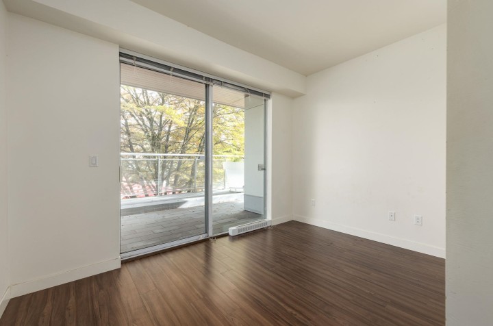 Photo 6 at 218 - 3333 Main Street, Main, Vancouver East