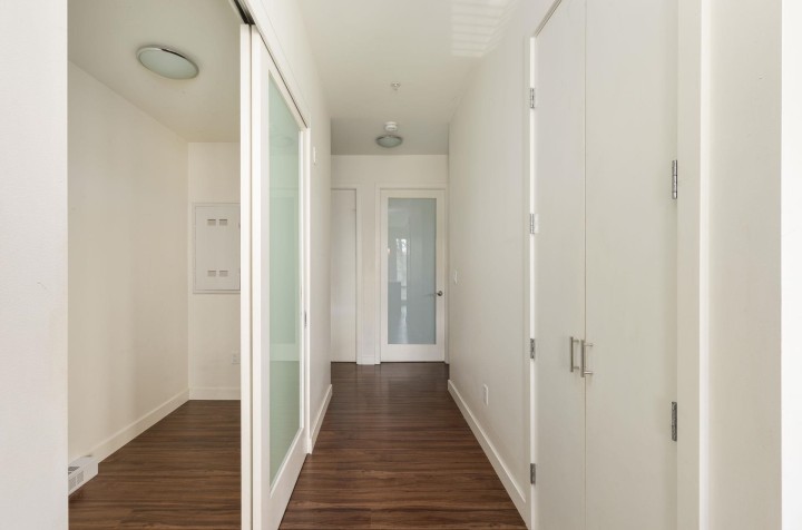 Photo 8 at 218 - 3333 Main Street, Main, Vancouver East