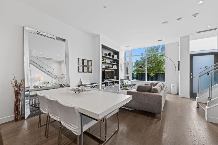 Photo 6 at 230 W 1 Avenue, False Creek, Vancouver West