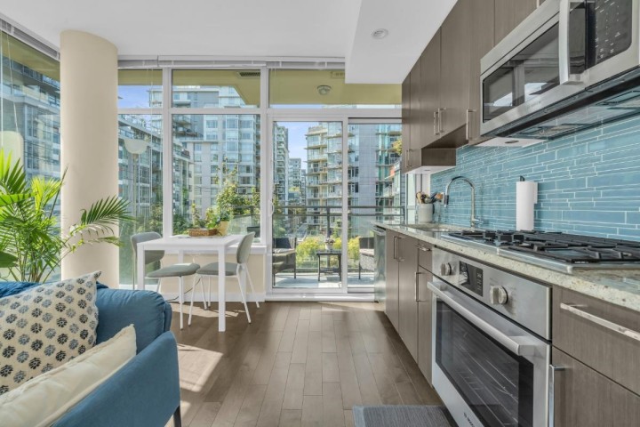 Photo 7 at 504 - 38 W 1st Avenue, False Creek, Vancouver West