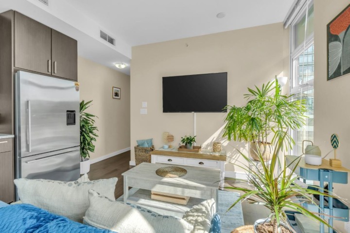 Photo 5 at 504 - 38 W 1st Avenue, False Creek, Vancouver West