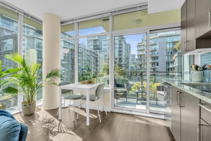 Photo 9 at 504 - 38 W 1st Avenue, False Creek, Vancouver West