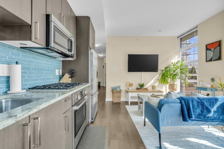 Photo 10 at 504 - 38 W 1st Avenue, False Creek, Vancouver West