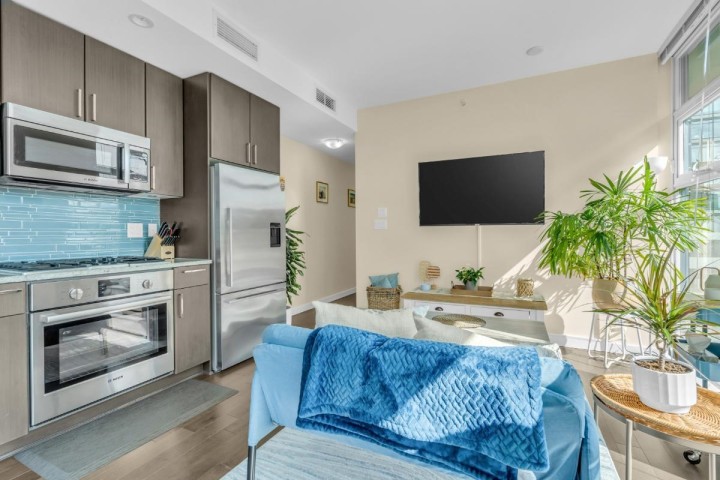 Photo 11 at 504 - 38 W 1st Avenue, False Creek, Vancouver West