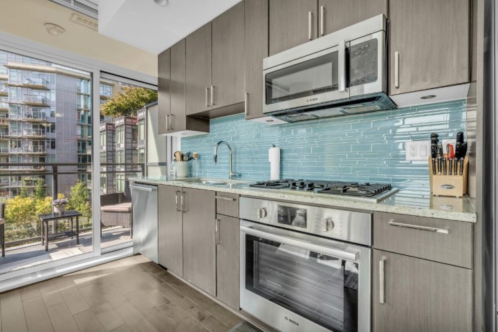 Photo 8 at 504 - 38 W 1st Avenue, False Creek, Vancouver West