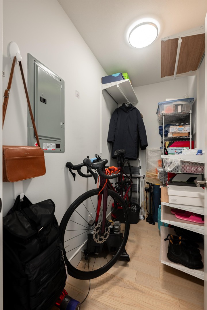 Photo 16 at 406 - 2477 Carolina Street, Mount Pleasant VE, Vancouver East