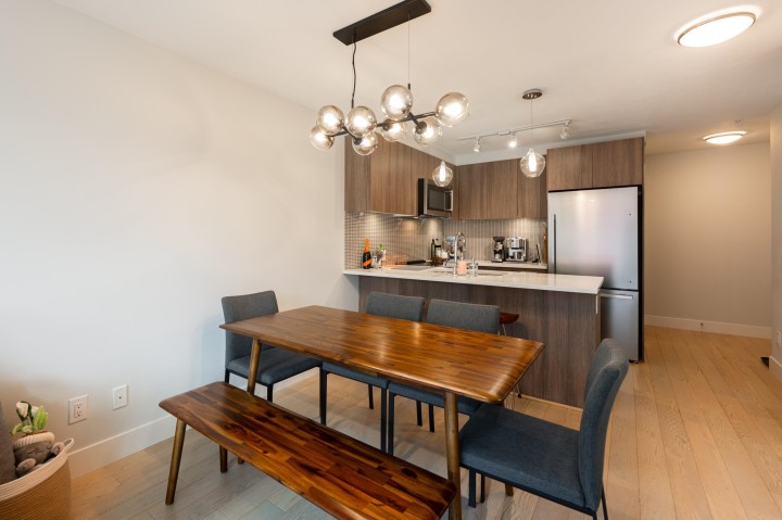 Photo 8 at 406 - 2477 Carolina Street, Mount Pleasant VE, Vancouver East