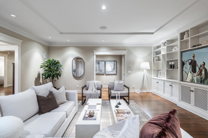 Photo 7 at 2716 W 49th Avenue, S.W. Marine, Vancouver West