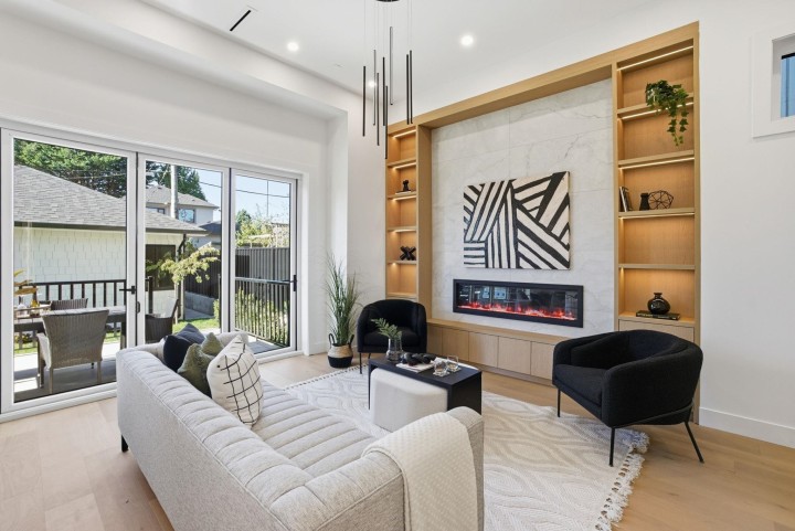 Photo 4 at 2 - 6141 Yew Street, Kerrisdale, Vancouver West