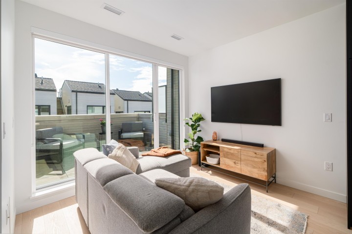 Photo 16 at 228 - 650 E 2nd Street, Lower Lonsdale, North Vancouver