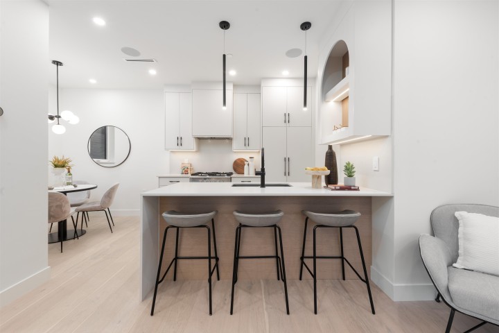 Photo 6 at 1 - 65 E King Edward Avenue, Main, Vancouver East