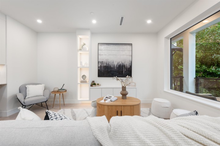 Photo 5 at 1 - 65 E King Edward Avenue, Main, Vancouver East