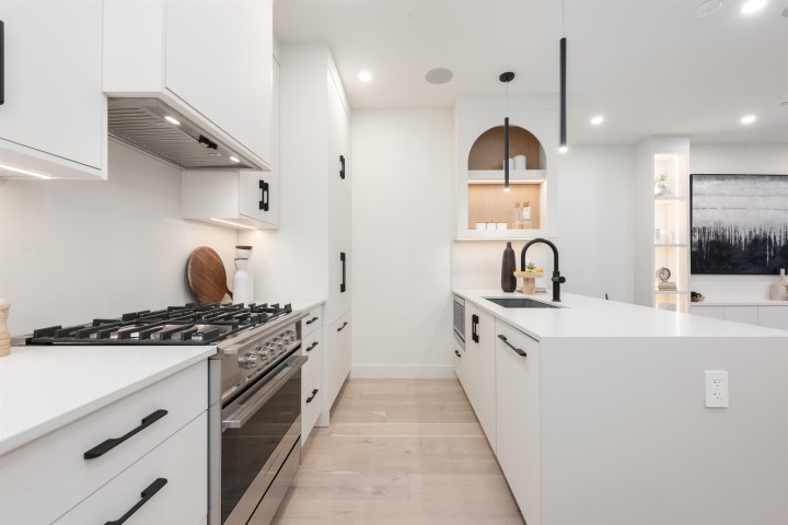 Photo 9 at 1 - 65 E King Edward Avenue, Main, Vancouver East