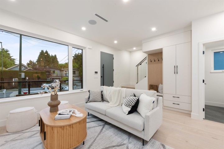 Photo 4 at 1 - 65 E King Edward Avenue, Main, Vancouver East