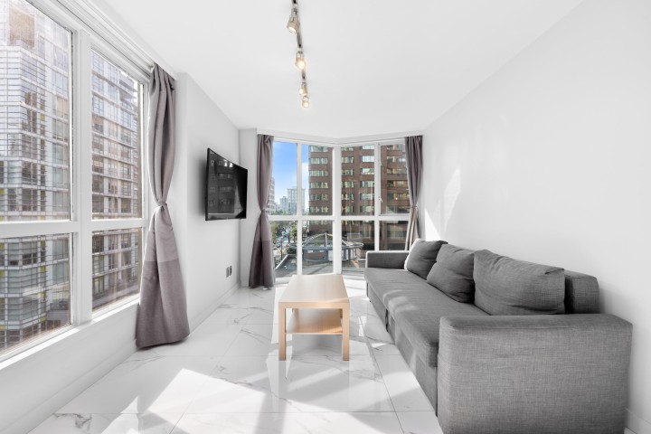 Photo 6 at 702 - 1188 Howe Street, Downtown VW, Vancouver West