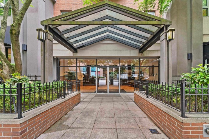 Photo 26 at 702 - 1188 Howe Street, Downtown VW, Vancouver West