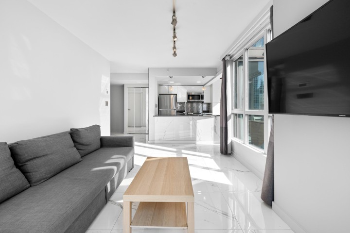 Photo 5 at 702 - 1188 Howe Street, Downtown VW, Vancouver West