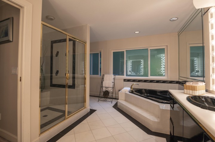 Photo 17 at 2572 Westhill Close, Westhill, West Vancouver