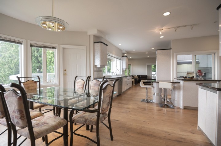 Photo 34 at 2572 Westhill Close, Westhill, West Vancouver