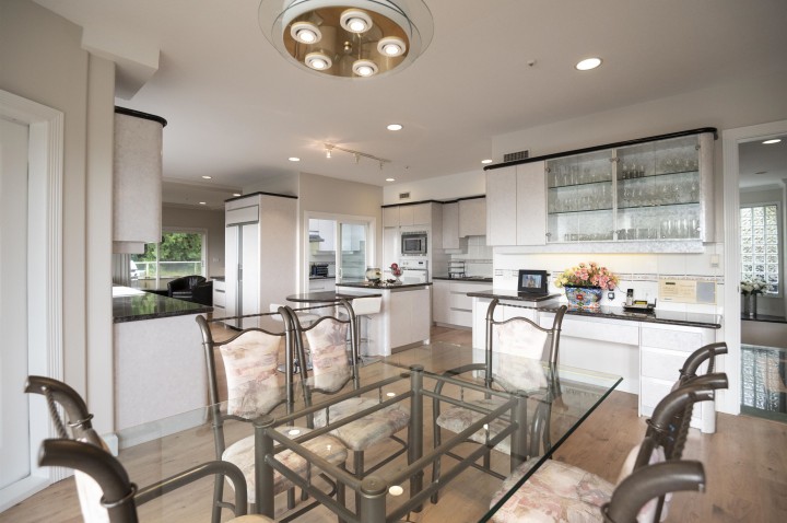 Photo 35 at 2572 Westhill Close, Westhill, West Vancouver