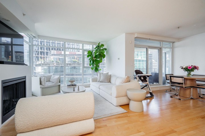 Photo 14 at 1904 - 1205 W Hastings Street, Coal Harbour, Vancouver West