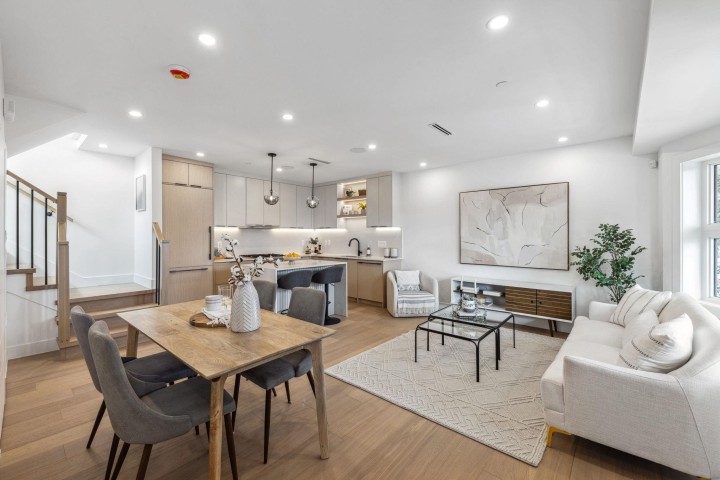 Photo 2 at 3381 Victoria Drive, Victoria VE, Vancouver East