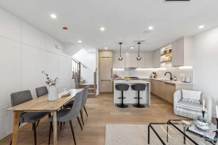 Photo 12 at 3381 Victoria Drive, Victoria VE, Vancouver East