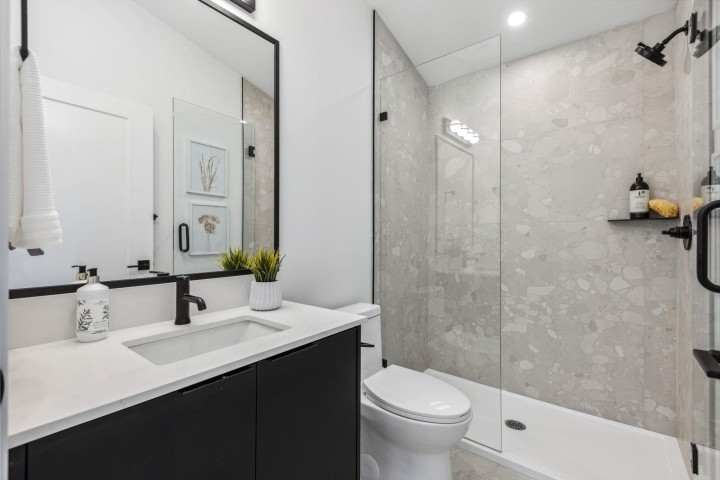 Photo 22 at 3381 Victoria Drive, Victoria VE, Vancouver East