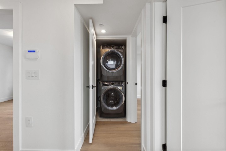 Photo 34 at 3381 Victoria Drive, Victoria VE, Vancouver East