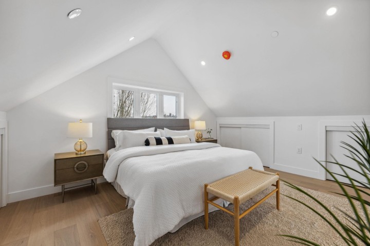 Photo 18 at 3381 Victoria Drive, Victoria VE, Vancouver East