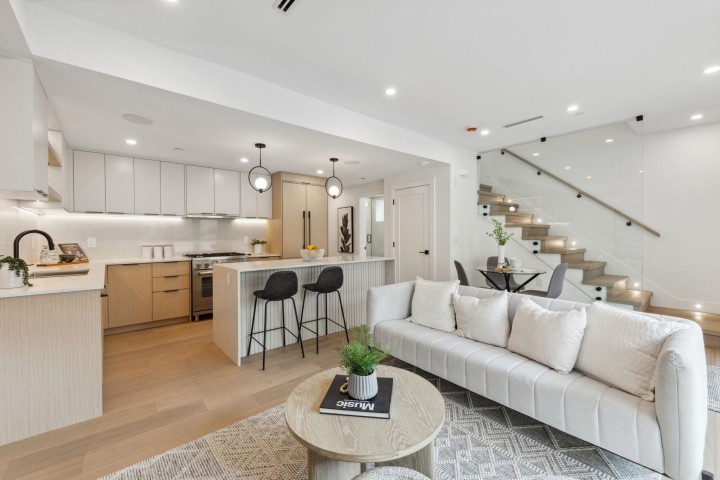 Photo 11 at 3383 Victoria Drive, Victoria VE, Vancouver East