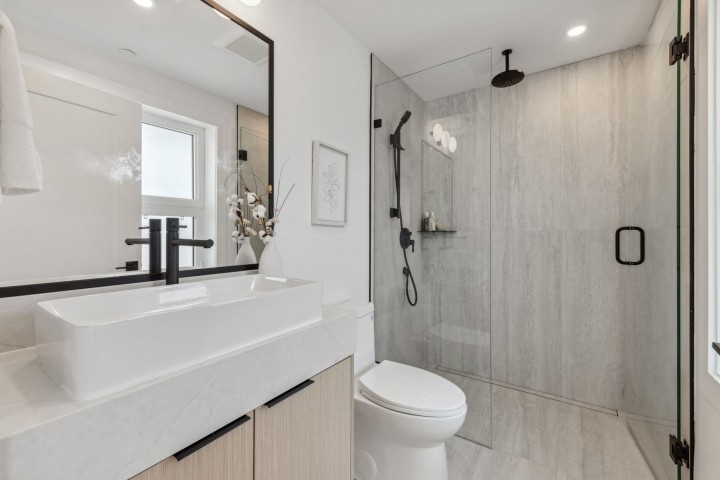 Photo 21 at 3383 Victoria Drive, Victoria VE, Vancouver East