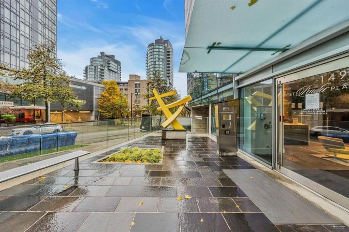 Photo 3 at 508 - 1477 W Pender Street, Coal Harbour, Vancouver West