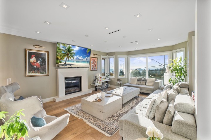 Photo 12 at 1388 21st Street, Ambleside, West Vancouver